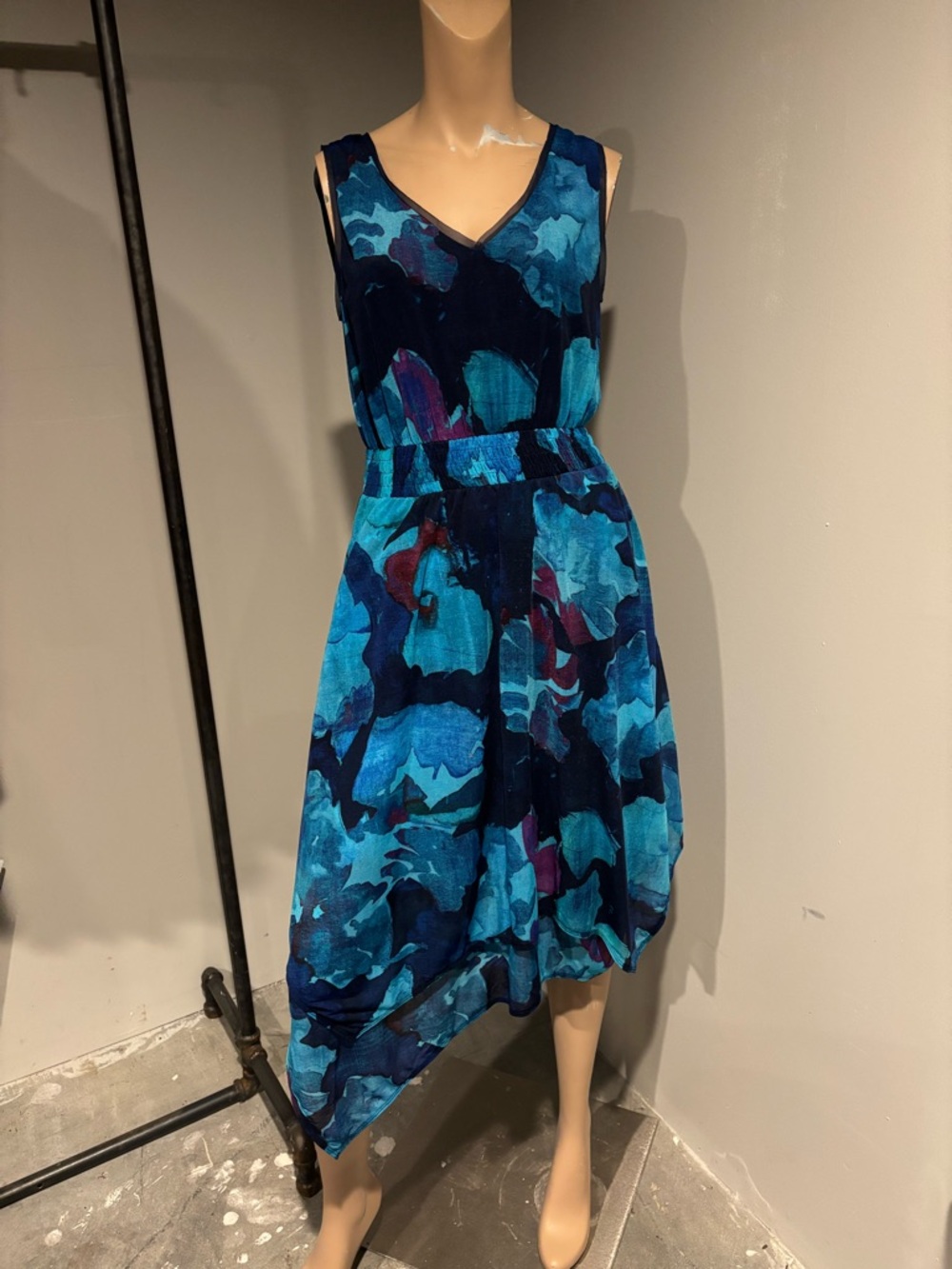 Simply Vera Vera Wang Navy and Teal Asymmetrical Floral Dress with Pockets